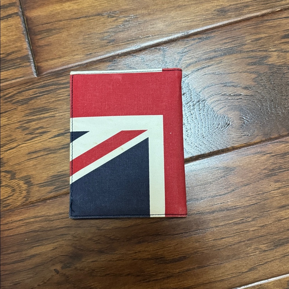 Jack Wills passport cover - Picture 3 of 3